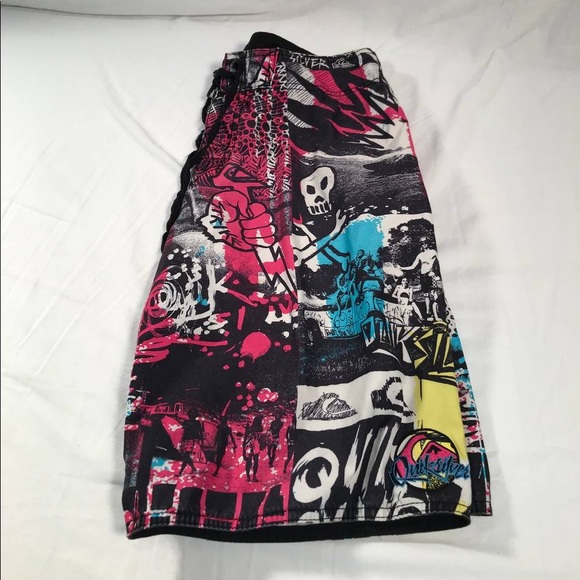 Quiksilver Boardshorts - Picture 7 of 7